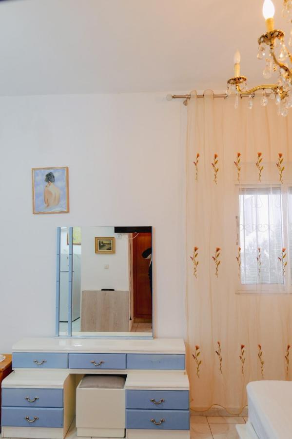 شقة Seferi'S Apartament ساراندا المظهر الخارجي الصورة