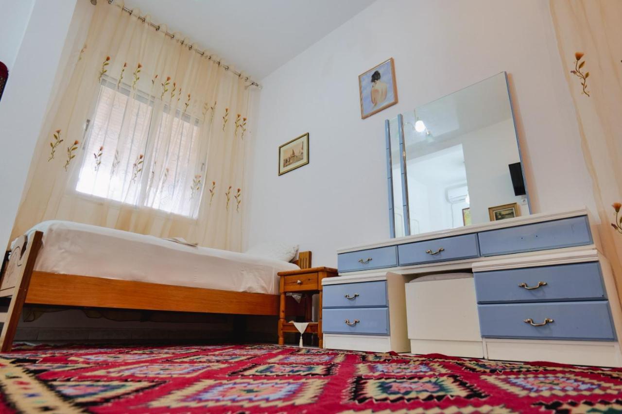 شقة Seferi'S Apartament ساراندا المظهر الخارجي الصورة